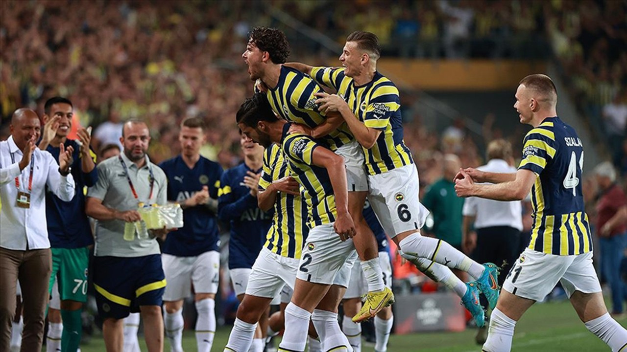 Fenerbahçe Dinamo Kiev maçı kaç kaç, golleri kim attı, maç özeti?