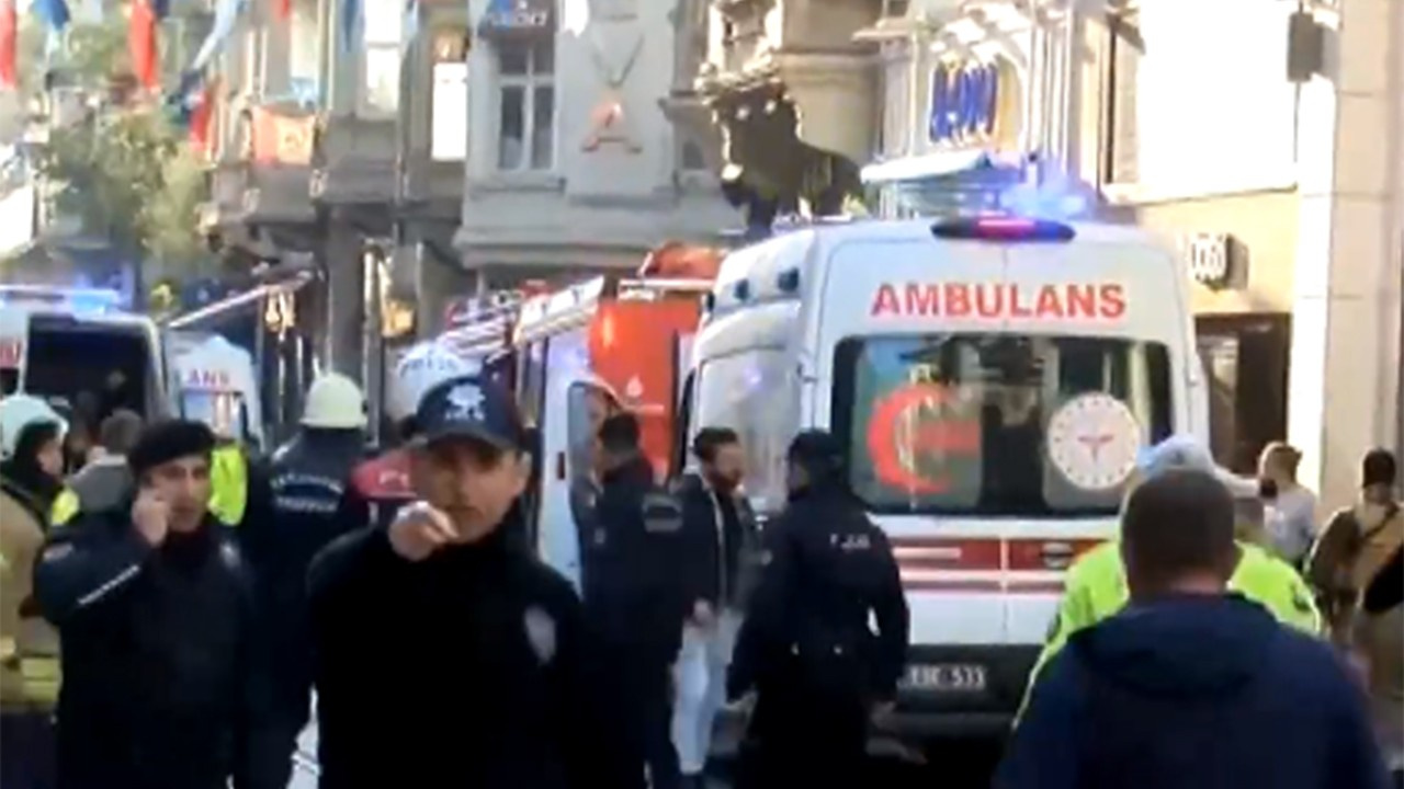 İstanbul İstiklal Caddesi son dakika patlama: Çok sayıda yaralı var