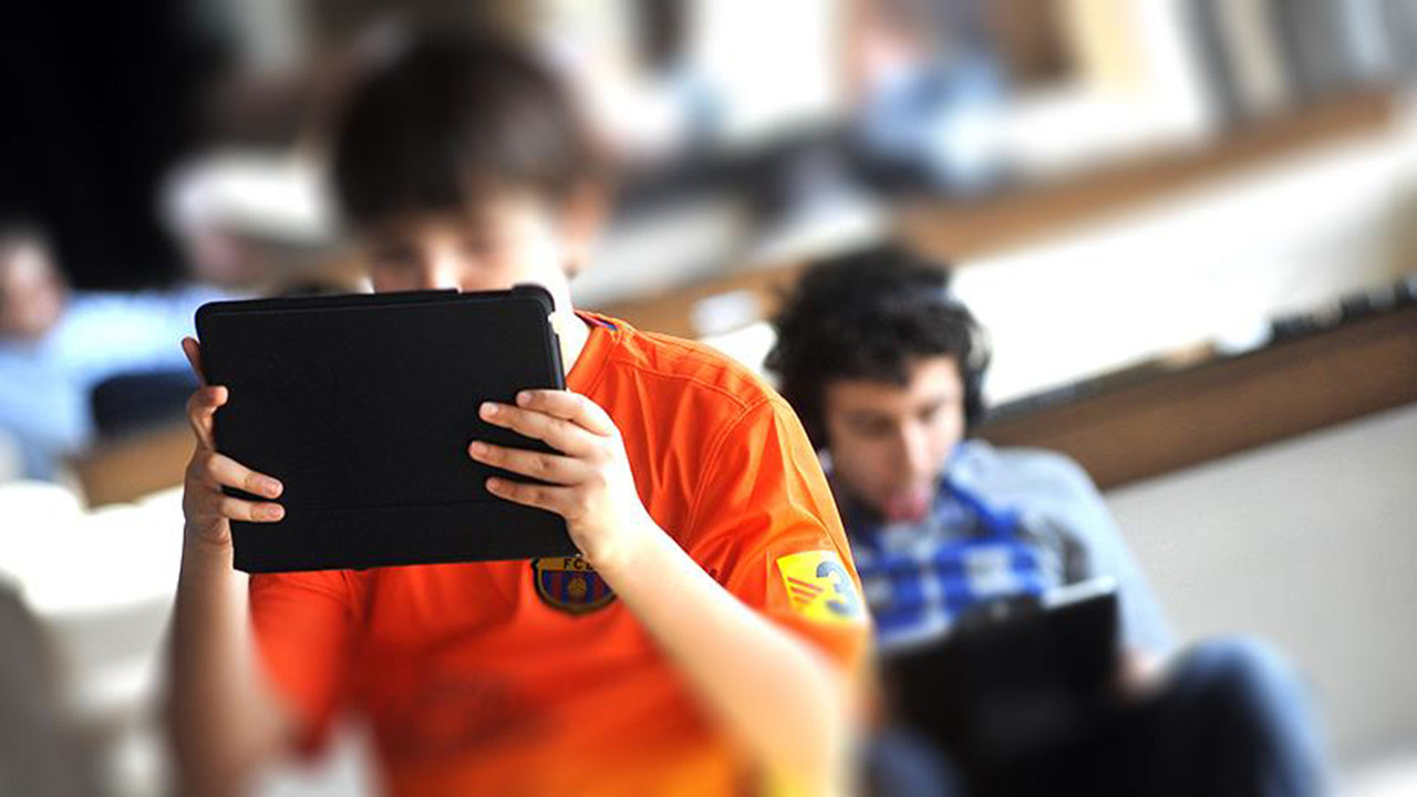 Phubbing ne demek, kelime anlamı nedir? Çağın sorunu