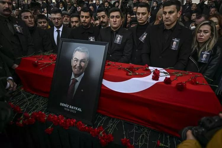 Deniz Baykal cenaze töreni görüntüleri - Sayfa 37