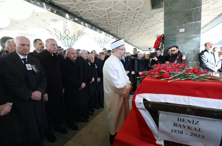 Deniz Baykal cenaze töreni görüntüleri - Sayfa 35