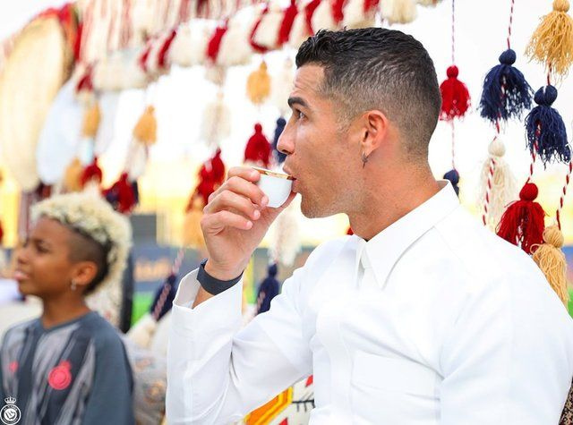 Ronaldo'yu kılıçla görenler şaşırdı - Sayfa 6