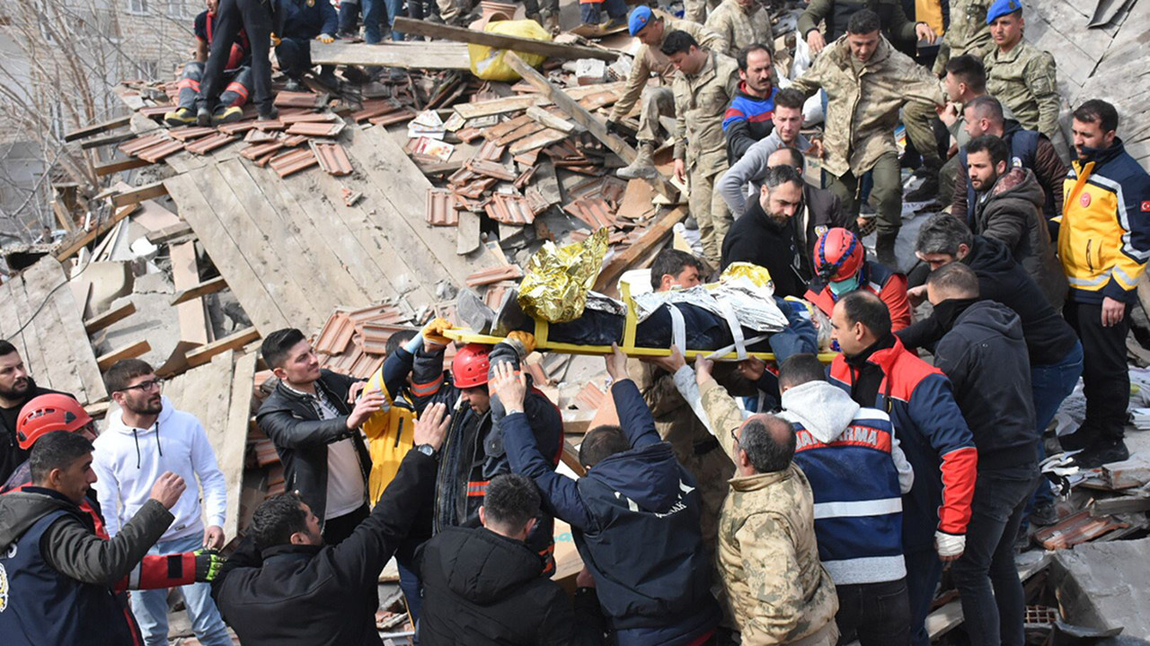 Malatya'da korkutan deprem, merkez üssü Yeşilyurt