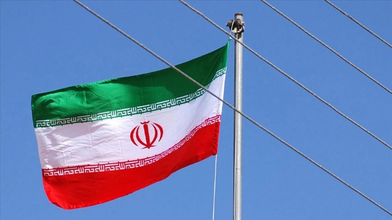 İran'da 5 binden fazla öğrenci zehirlendi