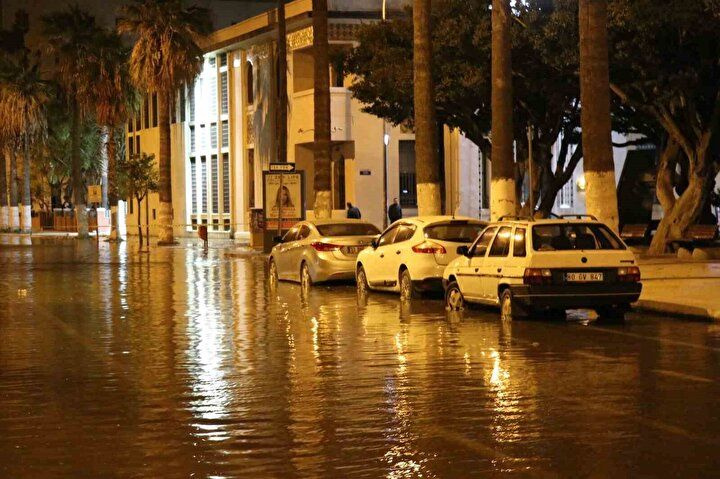 İskenderun'da deprem sonrası deniz suları yükseldi - Sayfa 9