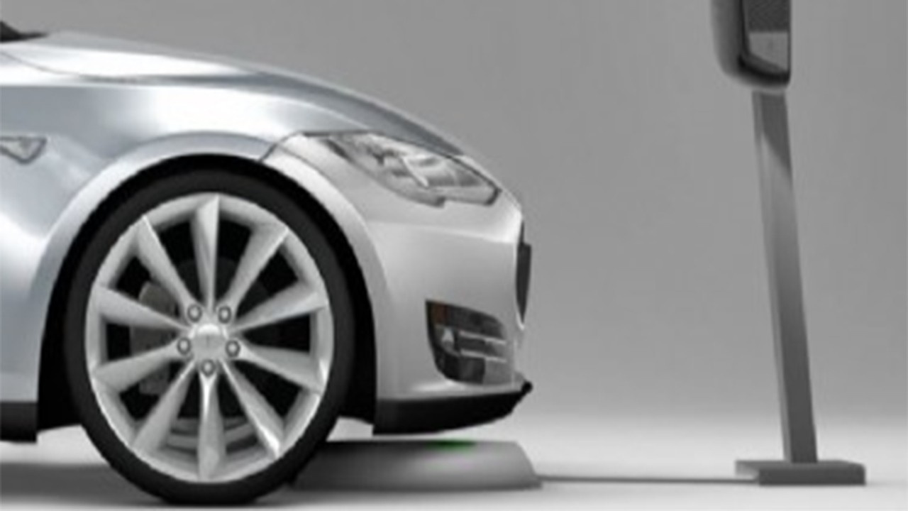 Tesla arabalarına kablosuz şarj özelliği geliyor