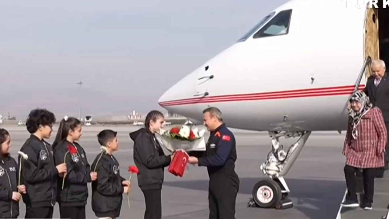 Cumhurbaşkanı Erdoğan, Alper Gezeravcı ile görüştü - Sayfa 7