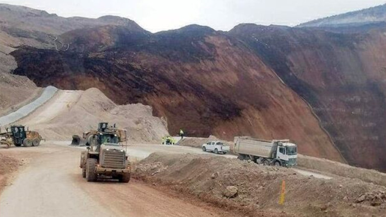 Erzincan İliç Son Dakika! Toprak kayması sonucu maden ocağı göçtü