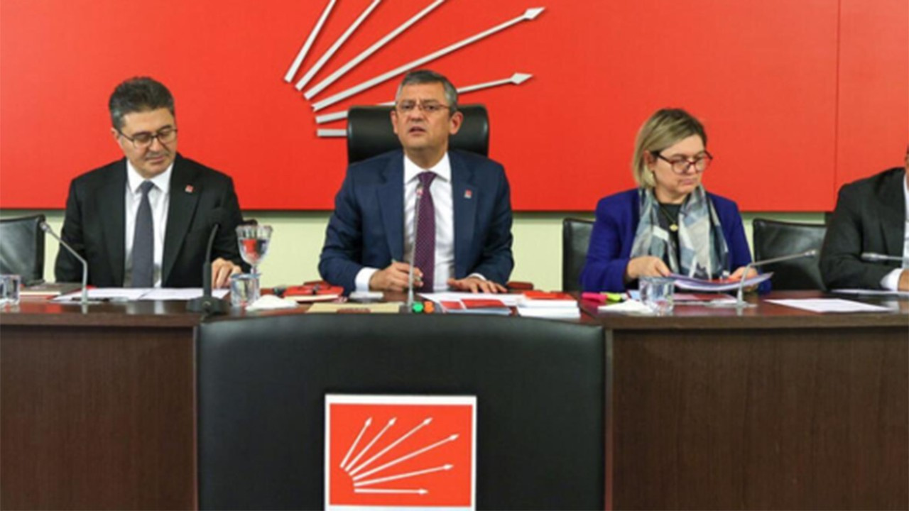 CHP'de 3 grup arasında belediyeler paylaşılamadı