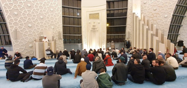 Mevlit Kandili bir çok ülkede idrak edildi - Sayfa 7