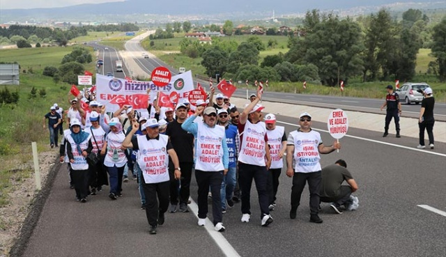 CHP'li belediyenin işten attığı işçiler Ankara'ya yürüyor - Sayfa 4