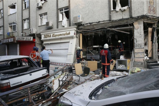 Bakırköy'de korkutan patlamadan kareler - Sayfa 3