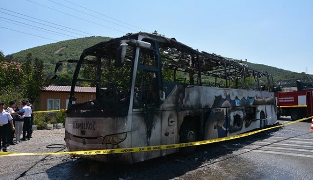 Balıkesir'de otobüs yangınından kareler - Sayfa 2