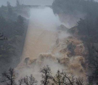 Amerika'da baraj delindi, binlerce kişi kaçıyor - Sayfa 3