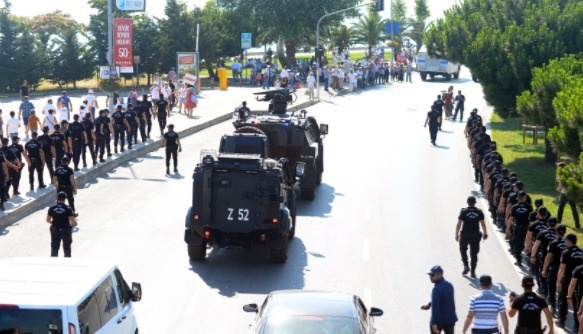Polis, Kılıçdaroğlu'na etten duvar ördü - Sayfa 3