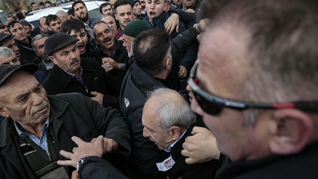 Kılıçdaroğlu'na saldırı görüntüleri - Sayfa 10