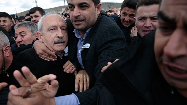 Kılıçdaroğlu'na saldırı görüntüleri - Sayfa 11