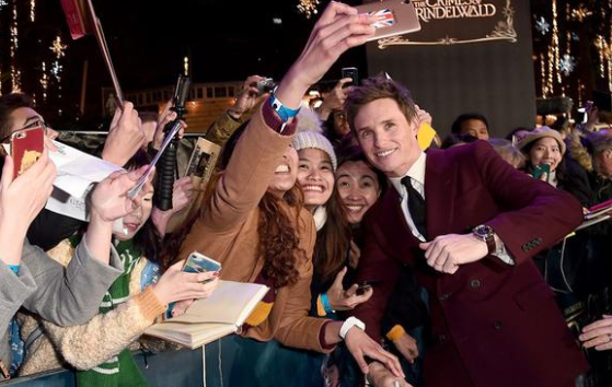 Dünya yıldızları yeni Fantastik Canavarlar filminin galasında buluştu - Sayfa 1
