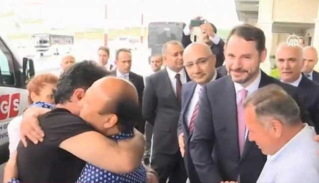 Hakan Atilla Türkiye'de, işte ilk kareler - Sayfa 4