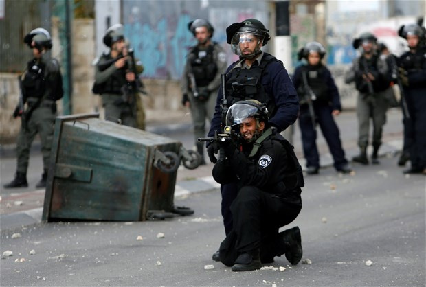 Filistinliler İsrail polisiyle böyle çatıştı - Sayfa 2