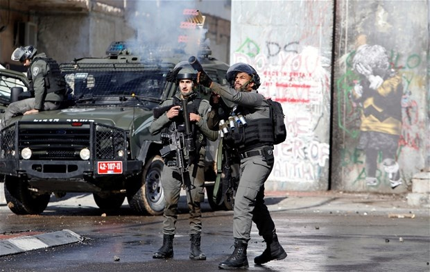 Filistinliler İsrail polisiyle böyle çatıştı - Sayfa 4