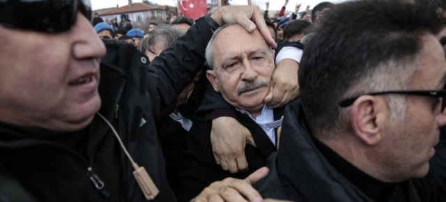 Kılıçdaroğlu'na saldırı görüntüleri - Sayfa 8