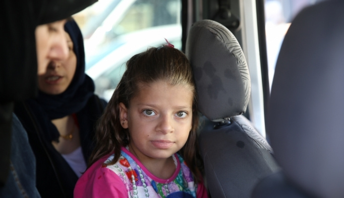 Suriyeli Rama'ya ailesi şifa olacak
