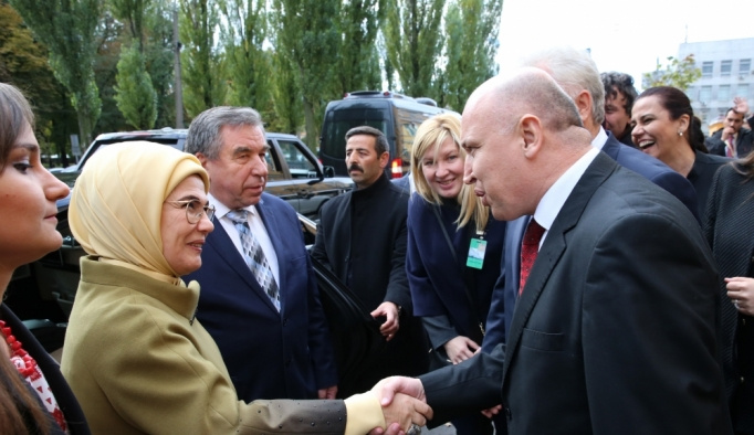 Emine Erdoğan, Ukrayna'da TİKA projelerini açtı