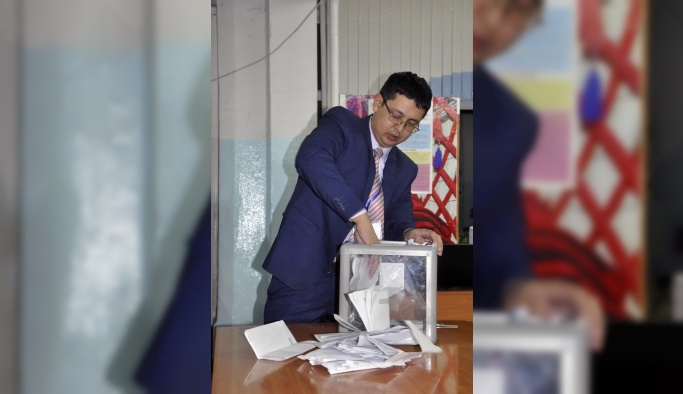 Kırgızistan'daki cumhurbaşkanlığı seçiminde oy verme işlemi sona erdi