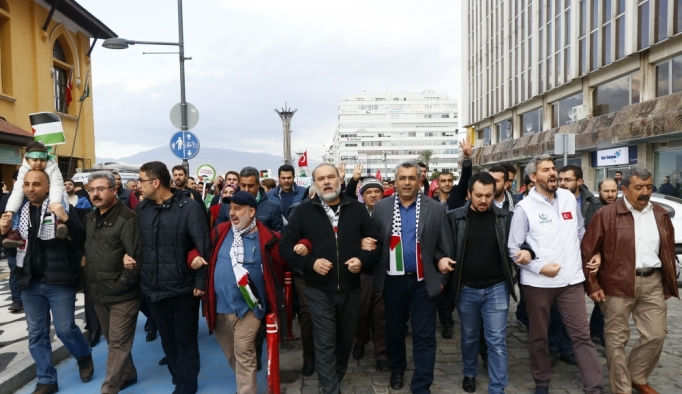 İzmir'de "Özgür Kudüs Yürüyüşü" düzenlendi