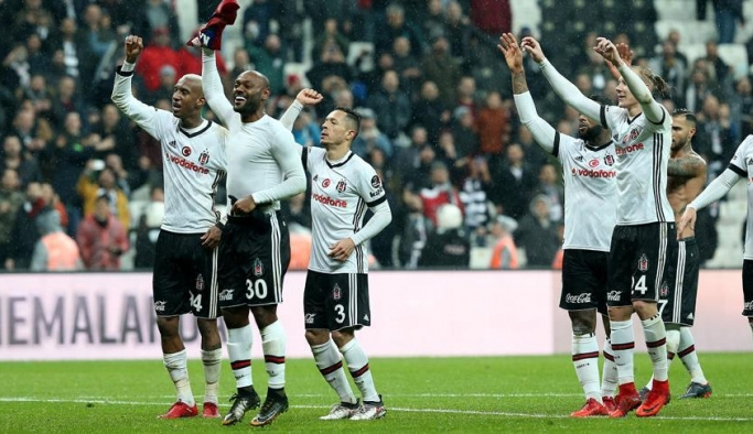 Beşiktaş, Kardemir Karabükspor'u rahat geçti