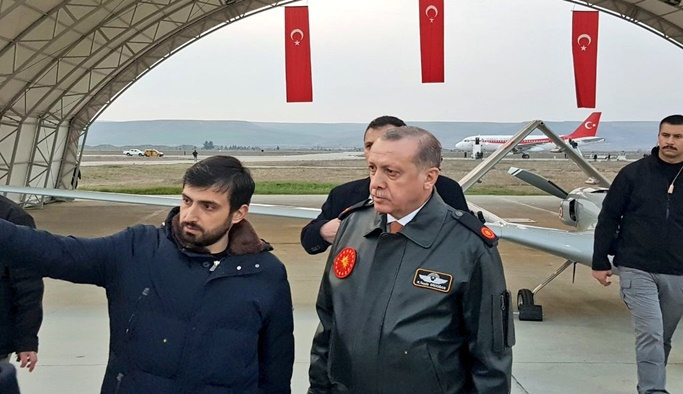 Cumhurbaşkanı Erdoğan'dan İHA üssüne ziyaret