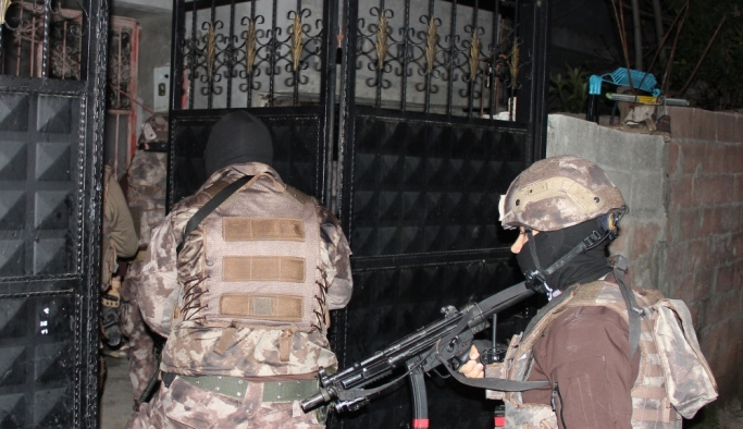 Adana'da DEAŞ operasyonu: 13 gözaltı