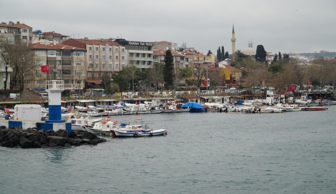 Marmara Denizi'nde ulaşıma poyraz engeli