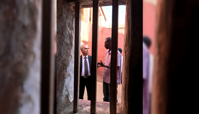 Türkiye'nin Dakar Büyükelçisi Civaner Köle Adası'nı ziyaret etti