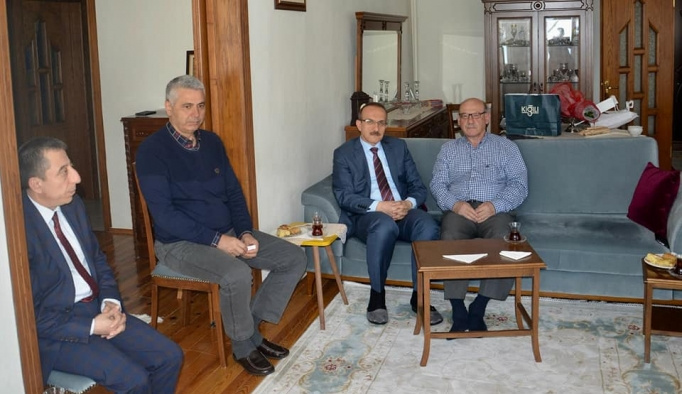 Ordu Valisi Yavuz'dan şehit binbaşının ailesine ziyaret