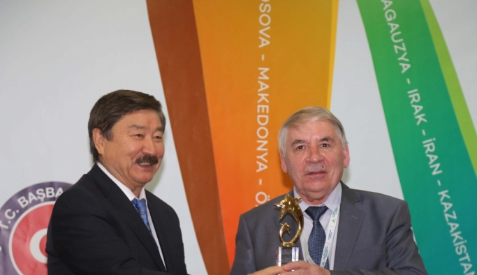 Yılın Edebiyat Adamı Ödülü Tataristan'dan Mansurov'a verildi