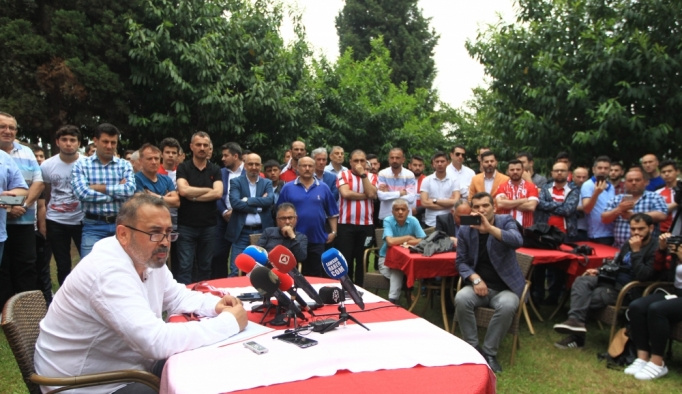 Samsunspor'da İsmail Uyanık başkan adaylığını açıkladı