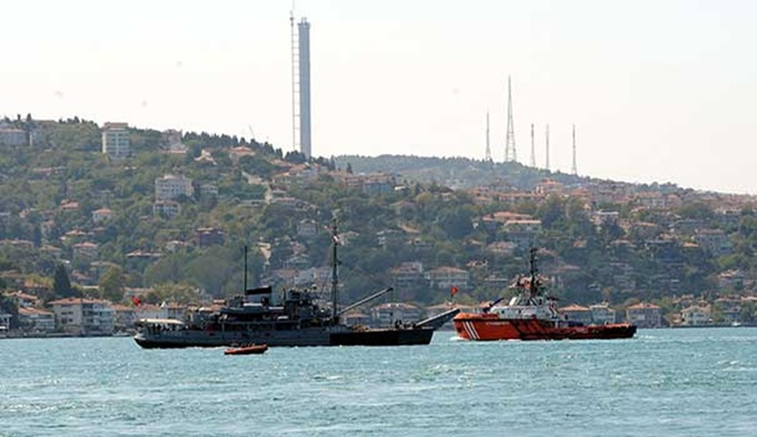 İstanbul Boğazı, yeniden gemi geçişlerine açıldı
