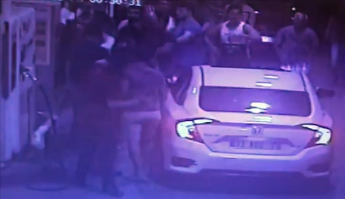 AK Partili kadınlara saldırı girişimi kameralarda