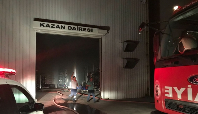 Burdur'da yem fabrikasında yangın