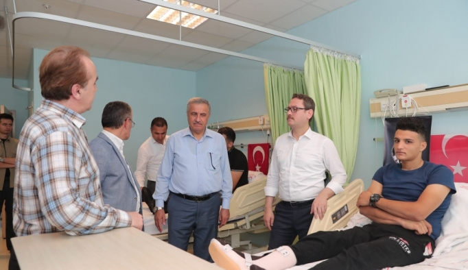 İsrail'in yaraladığı Filistinliler Başakşehir'de tedavi görüyor
