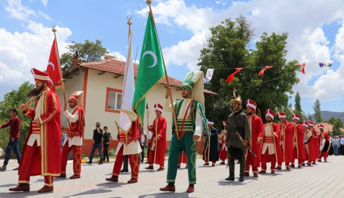 Söğüt Belediyesi 15. Geleneksel Domates ve Kültür Festivali
