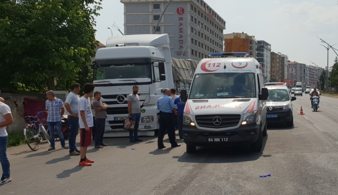 Uşak'ta trafik kazası : 1 ölü