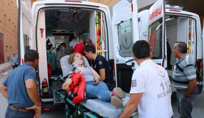 Erzincan'da trafik kazası: 9 yaralı
