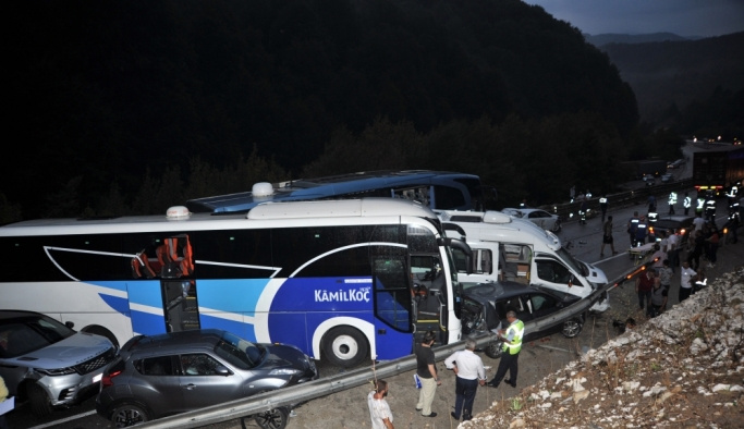 GÜNCELLEME - Bursa-Ankara karayolunda zincirleme trafik kazası