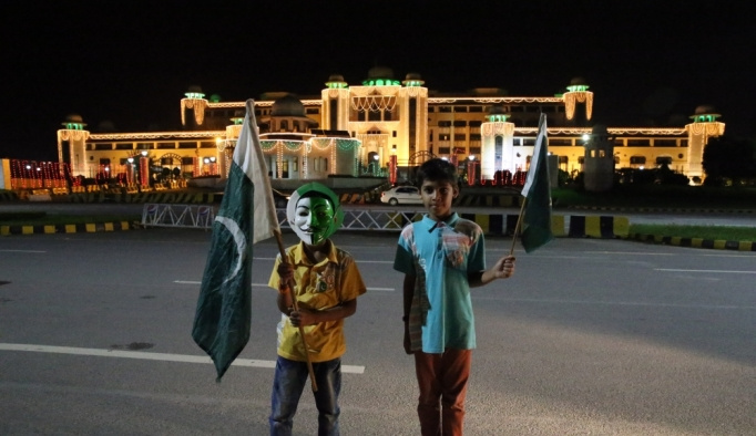 Pakistan'da bağımsızlık günü kutlamaları