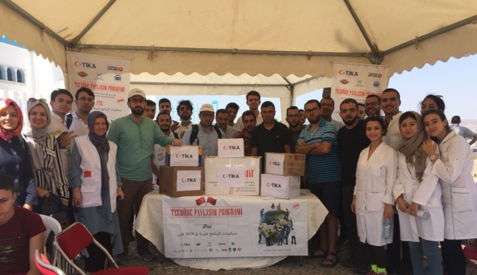 TİKA'nın gönüllü elçileri Fas'ta sağlık taraması yaptı
