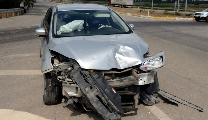 Tokat'ta iki otomobil çarpıştı: 6 yaralı