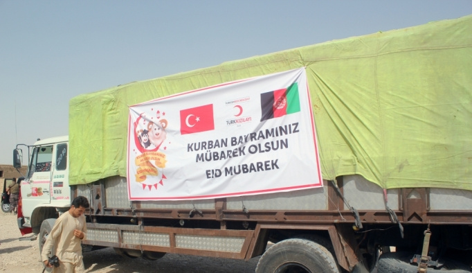 Türk Kızılayı Afganistan'da 20 bin aileye kurban eti dağıttı